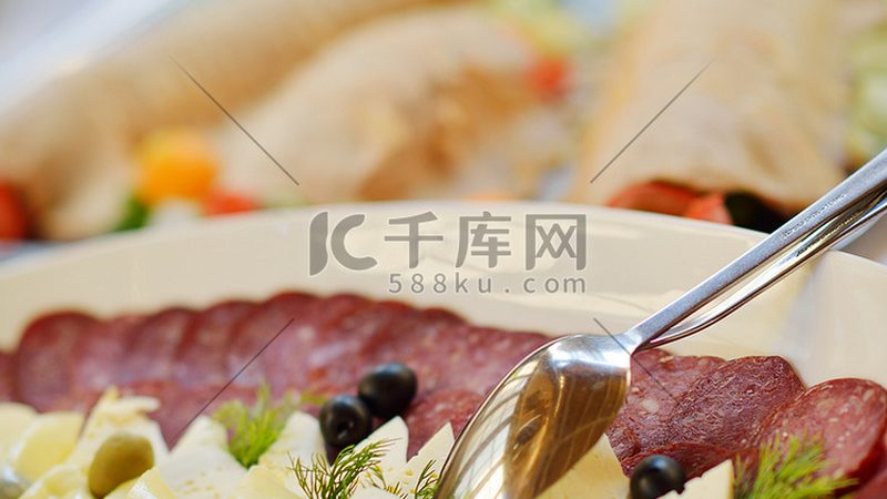 上海餐饮供应链：优劣势解析，助力企业高效运营**